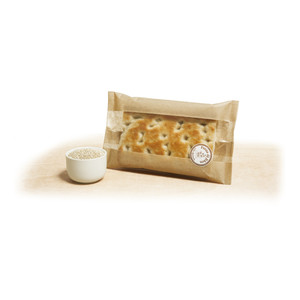 La Pizza+1_quinoa focaccia with extravirgin olive oil_source of fibre.jpg